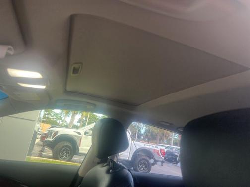 2017 INFINITI QX50 Base