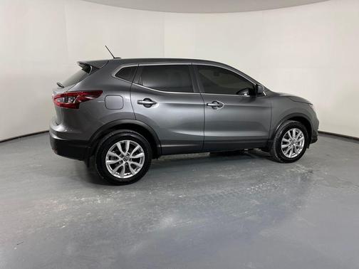 2022 Nissan Rogue Sport S
