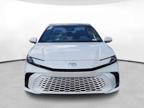 Wind Chill Pearl 2026 Toyota Camry XSE