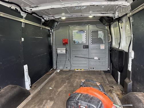 2017 Ford Transit-250 Base