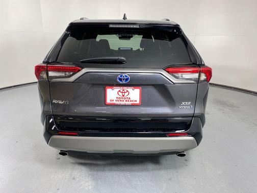 2024 Toyota RAV4 Hybrid SE