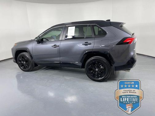 2024 Toyota RAV4 Hybrid SE