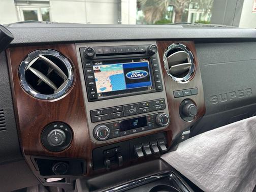 2012 Ford F-250 Lariat
