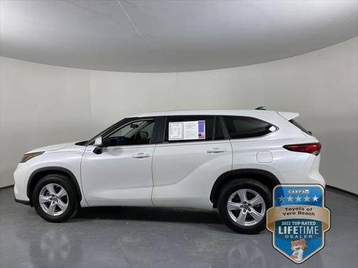2023 Toyota Highlander LE