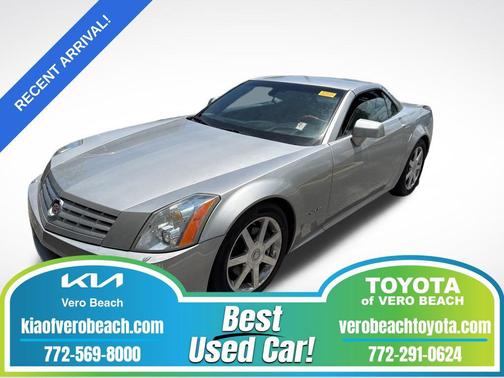 Light Platinum 2004 Cadillac XLR Base