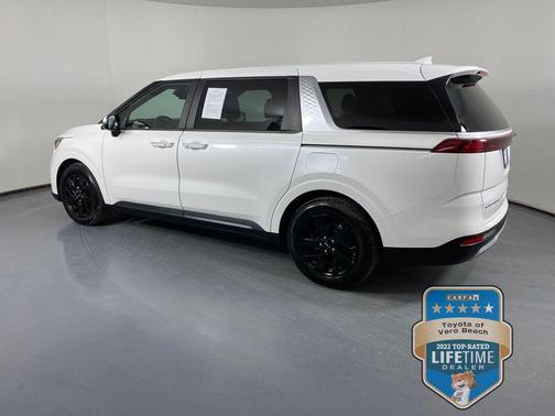 2022 Kia Carnival LXS