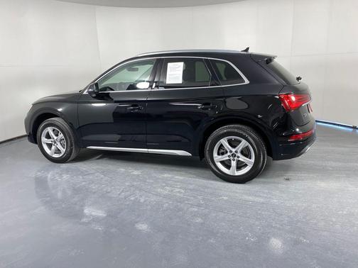 2024 Audi Q5 40 Premium