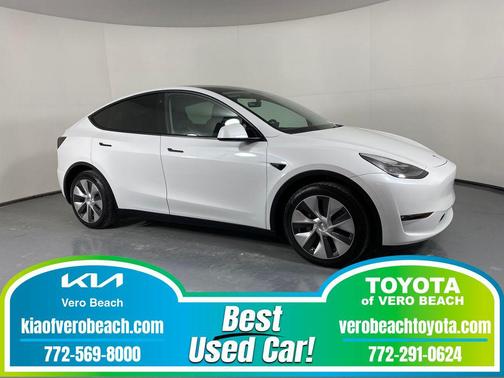 2022 Tesla Model Y Long Range Dual Motor All-Wheel Drive