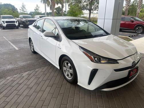Super White 2021 Toyota Prius LE