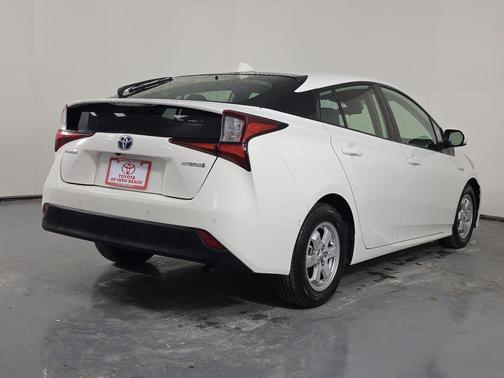Super White 2021 Toyota Prius LE