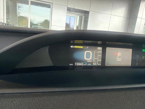Super White 2021 Toyota Prius LE