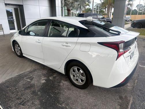 Super White 2021 Toyota Prius LE