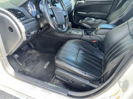 2013 Chrysler 300 S