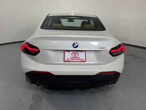 2022 BMW 230 i