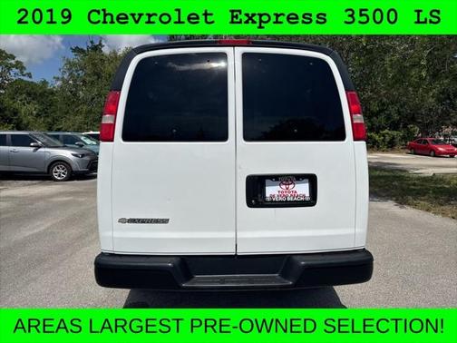 2019 Chevrolet Express 3500 LS