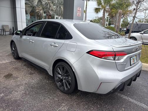 2024 Toyota Corolla Hybrid SE