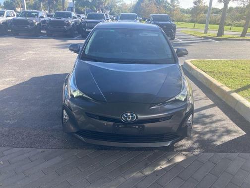 2018 Toyota Prius Four Touring