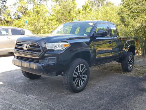 2016 Toyota Tacoma SR