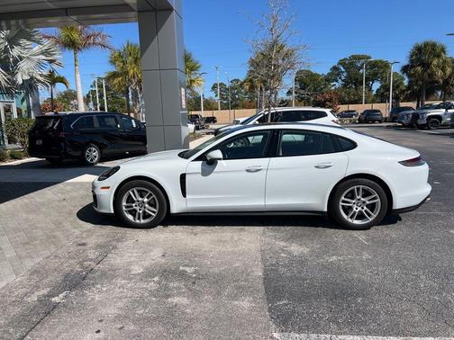 2021 Porsche Panamera 4