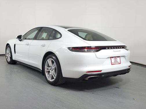2021 Porsche Panamera 4