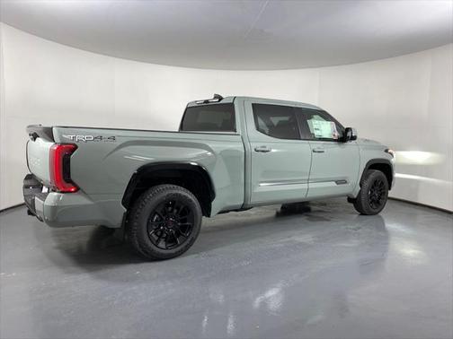 2025 Toyota Tundra Hybrid Platinum