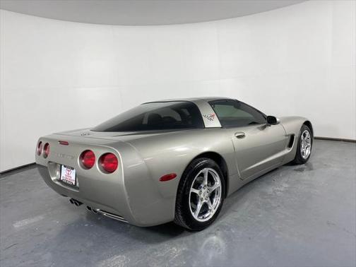 2002 Chevrolet Corvette Base