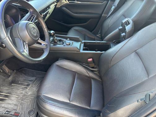 2019 Mazda Mazda3 FWD w/Premium Package