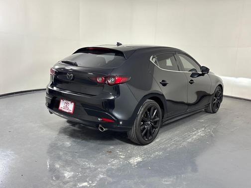 2019 Mazda Mazda3 FWD w/Premium Package