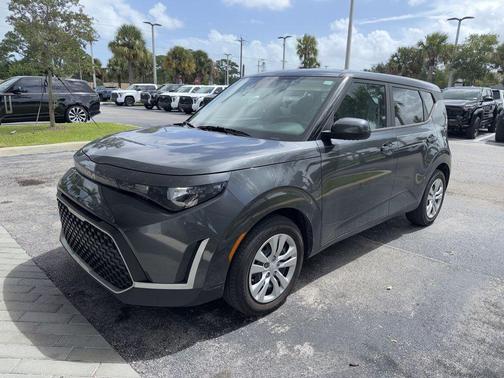 2024 Kia Soul LX