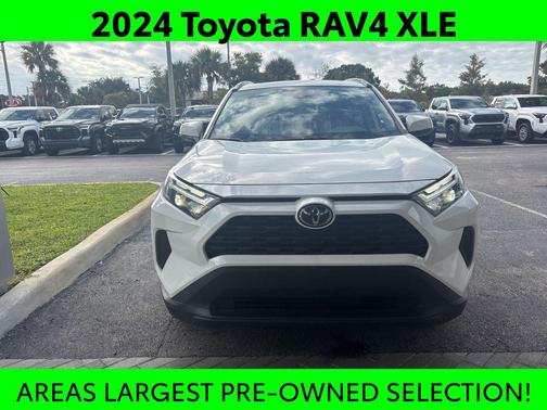 2024 Toyota RAV4 XLE