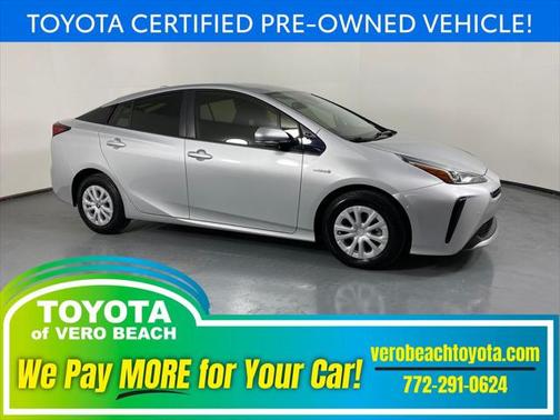 2020 Toyota Prius LE