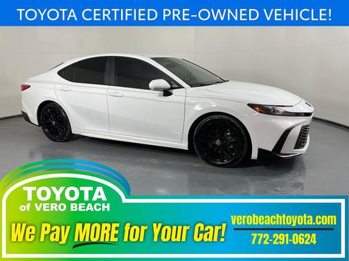 2025 Toyota Camry SE