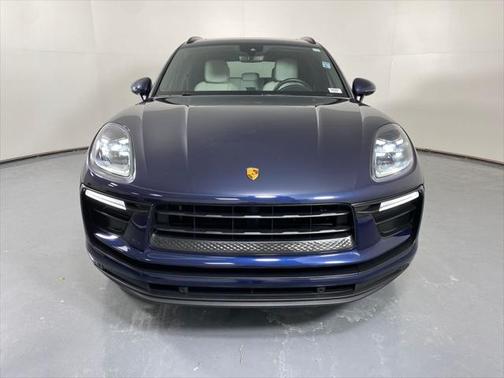 2022 Porsche Macan Base