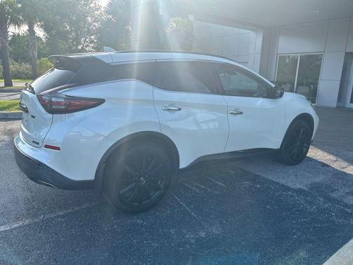 Pearl White Tricoat 2023 Nissan Murano SV FWD