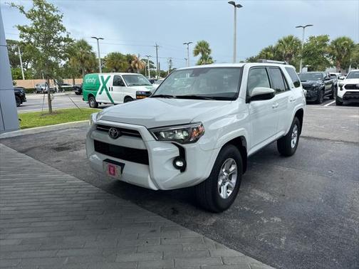 2022 Toyota 4Runner SR5