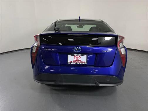 2018 Toyota Prius Three Touring