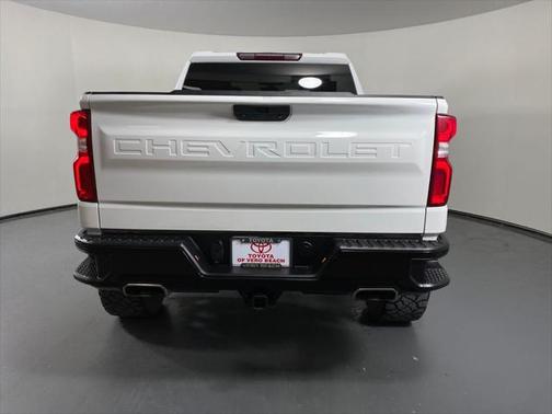 2022 Chevrolet Silverado 1500 Custom Trail Boss