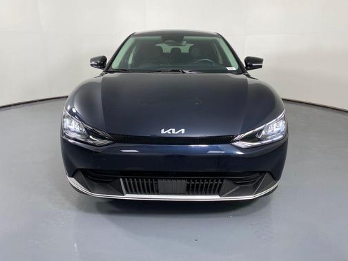 2024 Kia EV6 Light