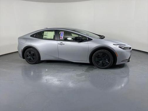2025 Toyota Prius L