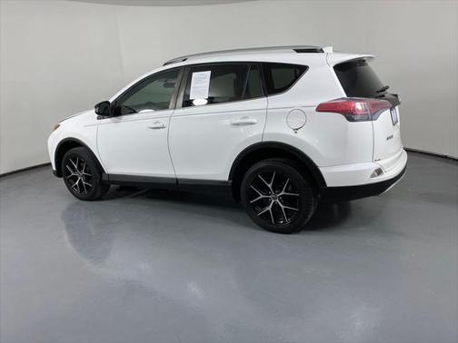 2016 Toyota RAV4 SE