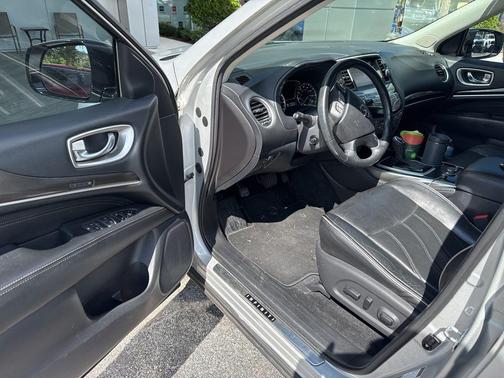2017 INFINITI QX60 Base