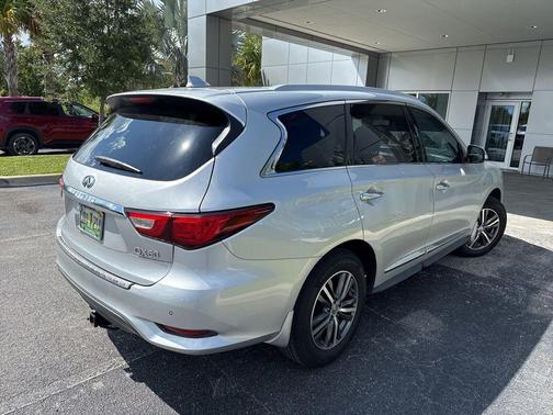 2017 INFINITI QX60 Base