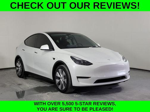 Pearl White Multi-Coat 2024 Tesla Model Y Long Range Dual Motor All-Wheel Drive