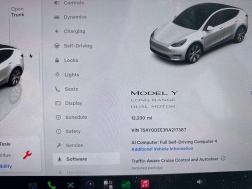 Pearl White Multi-Coat 2024 Tesla Model Y Long Range Dual Motor All-Wheel Drive