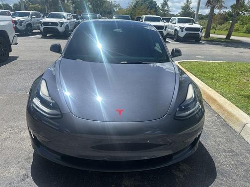 2022 Tesla Model 3 Standard Range