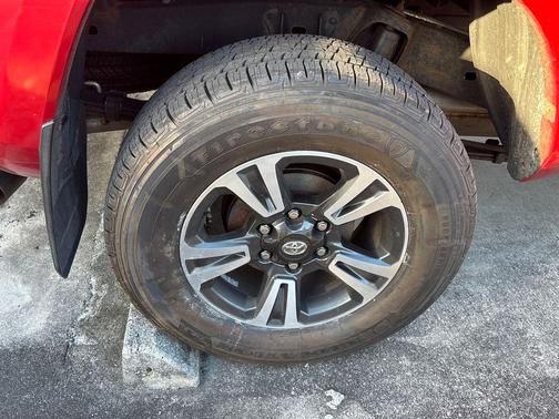 2017 Toyota Tacoma TRD Sport