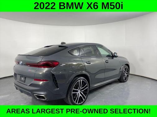 2022 BMW X6 M50i