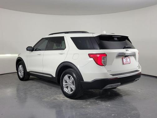 Star White Metallic Tri-Coat 2021 Ford Explorer XLT