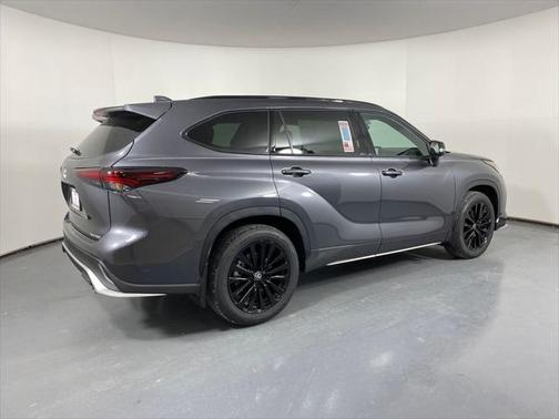 2025 Toyota Highlander XSE