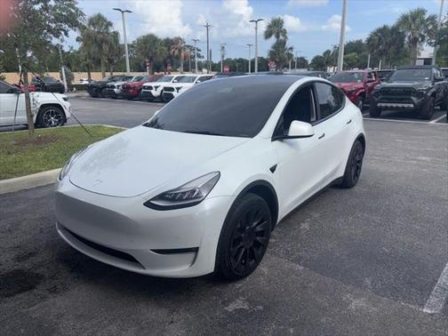 2021 Tesla Model Y Standard Range Rear-Wheel Drive